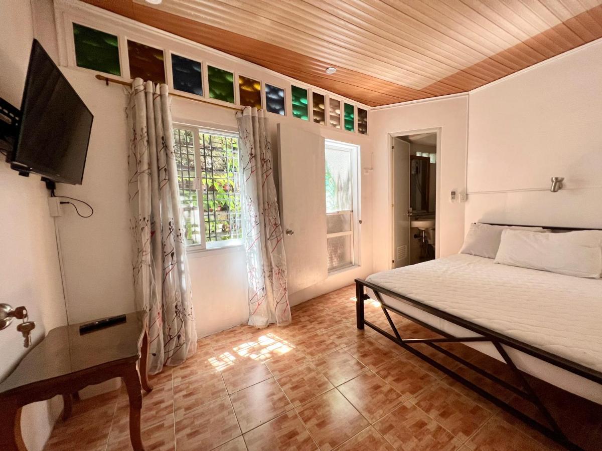 Balai Tinay Guesthouse Legazpi Szoba fotó