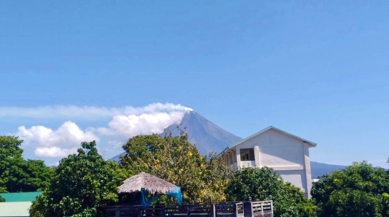 Balai Tinay Guesthouse Legazpi Kültér fotó